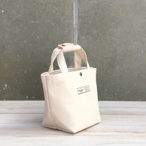 ハンドメイド　ヴィンテージ帆布トートバッグ‎✼✼٭٭‎‎snow٭‎٭‎✼✼様 ハンドメイド、トートバック、ヴィンテージ帆布、ステッチ入り