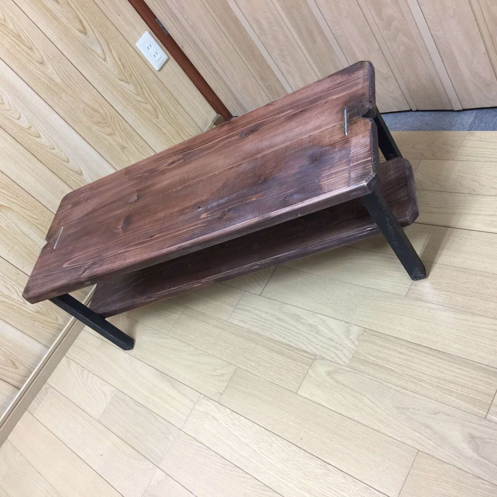 自然植物塗料アイアンローテーブル^ ^