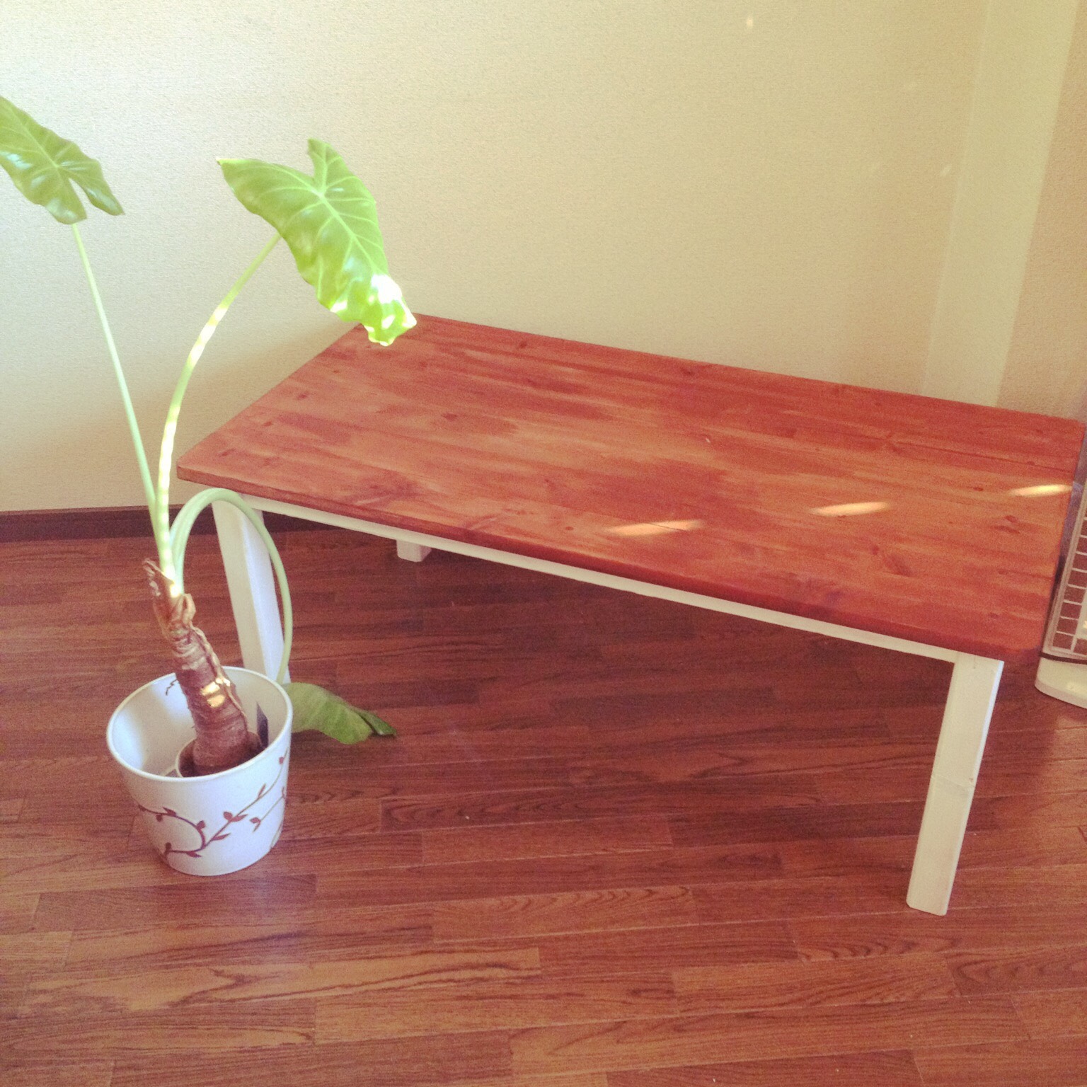 自然植物塗料ハンドメイド家具ローテーブル