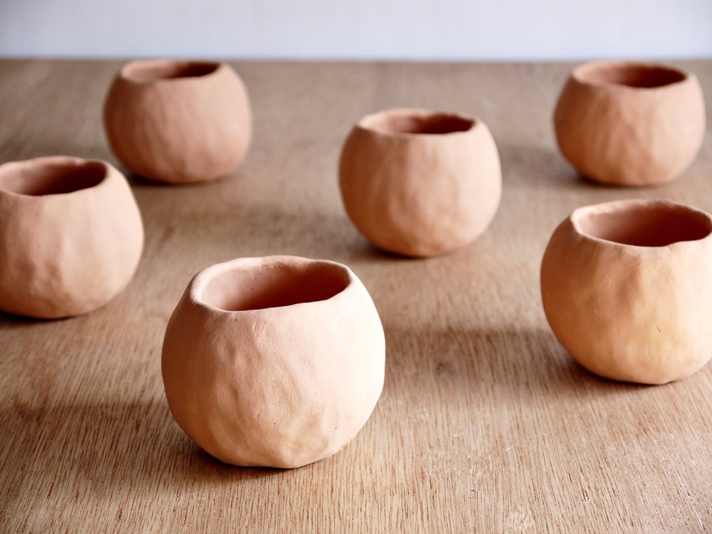 陶器の花瓶◆手びねり 焼き物 ハンドメイド 線描手びねり花瓶「瓜」 | 小舟のこしらえもの