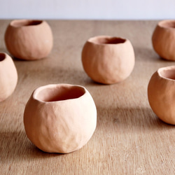 陶器の花瓶◆手びねり 焼き物 ハンドメイド 手びねりの花器 A – うつわ 熾/OKI
