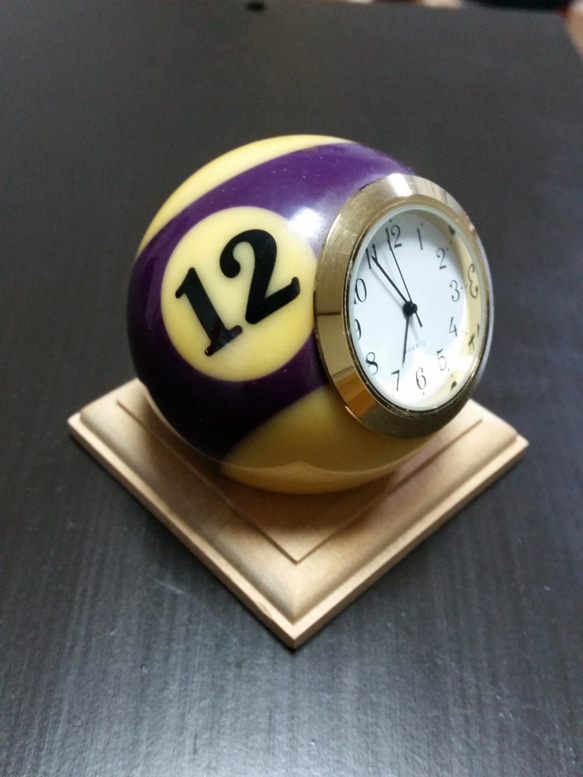 本物ビリヤードボール加工時計　置時計　12番　 2枚目の画像