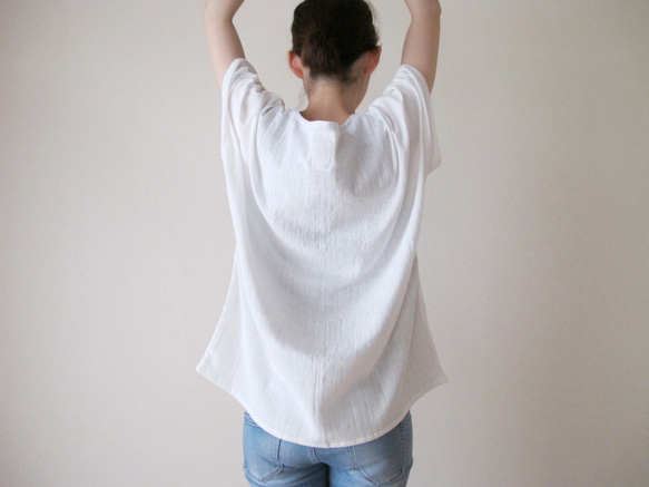 ダブルガーゼ（綿100%）のシャツ（ホワイト） 4枚目の画像