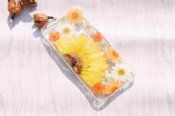 iPhoneX iPhone8/7/6S/5/SE/Plus 押し花 ケース 多機種対応 スマホケース 4枚目の画像