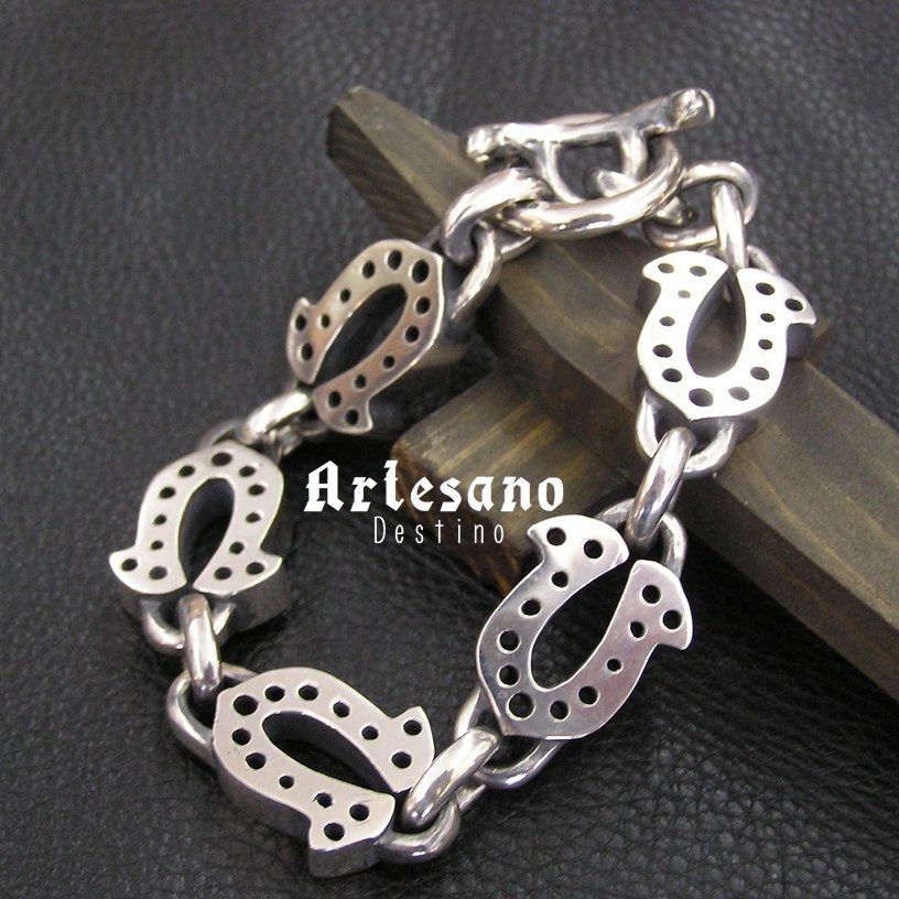 5連馬蹄ブレスレット *Destino* 44,330円