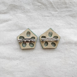 おくらのブローチ 2枚目の画像