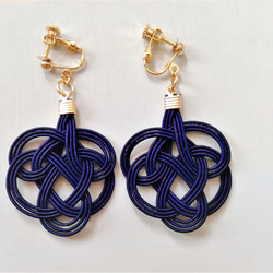 引夾式耳環：tie earrings（海軍藍）可改耳針款 第2張的照片