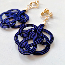 引夾式耳環：tie earrings（海軍藍）可改耳針款 第3張的照片