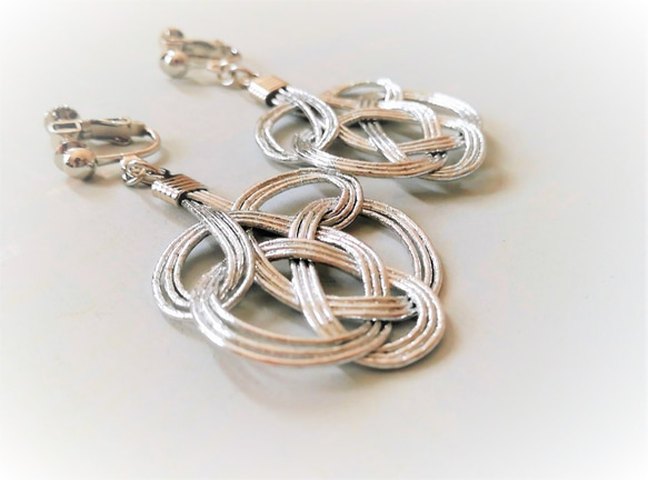 水引夾式耳環：tie earrings（銀）可改耳針款 第1張的照片