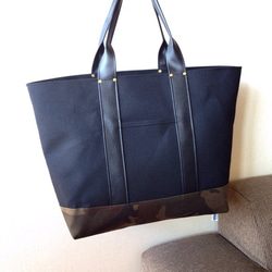 NEWSTANDARD TOTE（M）ブラ×カモフラージュ×レザーブラック 1枚目の画像