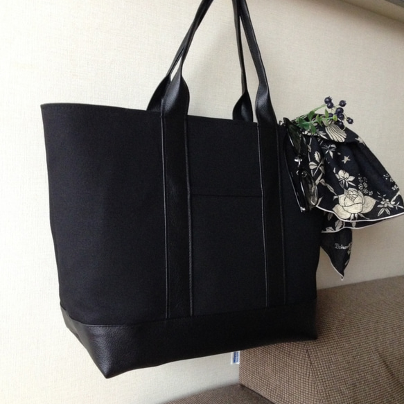 新・大人のシンプルTOTE（M）ブラック×レザーブラック 1枚目の画像