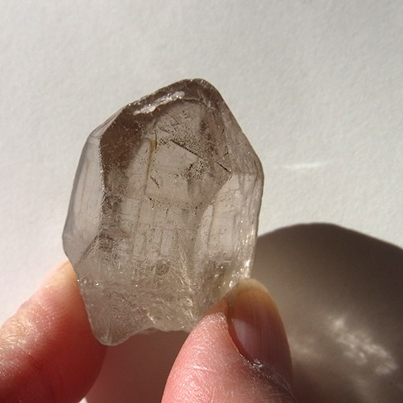 茶水晶　原石ポイント 3枚目の画像