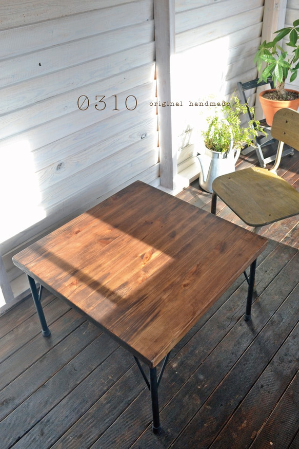 パイン集成材蜜蝋ワックス塗装木製アイアンテーブル パイン集成無垢材