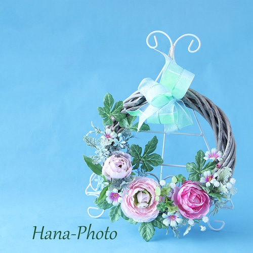 Sod ピンクのラナンキュラスの春風リース (リース台：直径20㎝） (226  