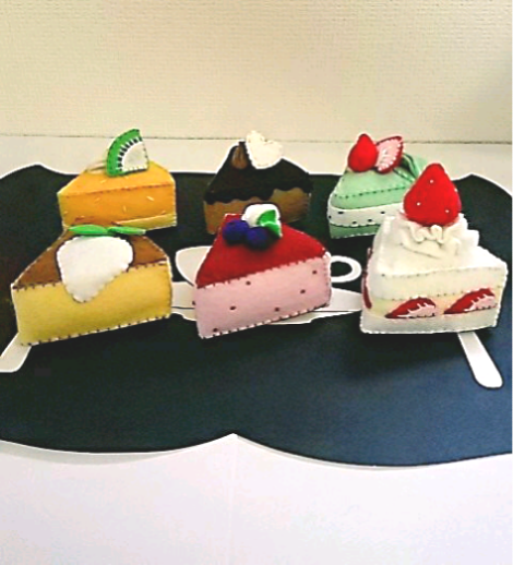 お休み中　タルト、カットケーキオーダーページ　ハンドメイド　おままごと