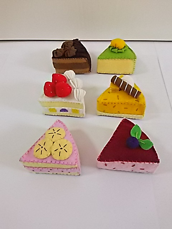 再販３！フェルトままごと☆ケーキ屋さんごっこ遊び♪6種類のカットケーキ！ 2枚目の画像