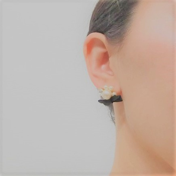 羅緞緞帶和珍珠耳環（黑色） 第4張的照片