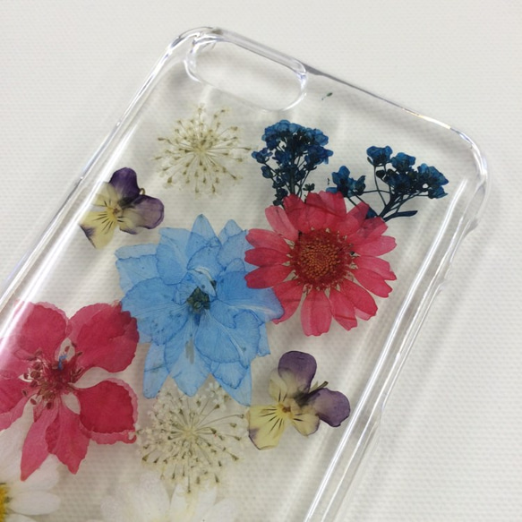 お花のiPhoneケース 1枚目の画像