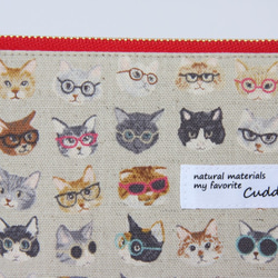 ●ハンドメイド●眼鏡をかけた猫のポーチ　キナリ 2枚目の画像