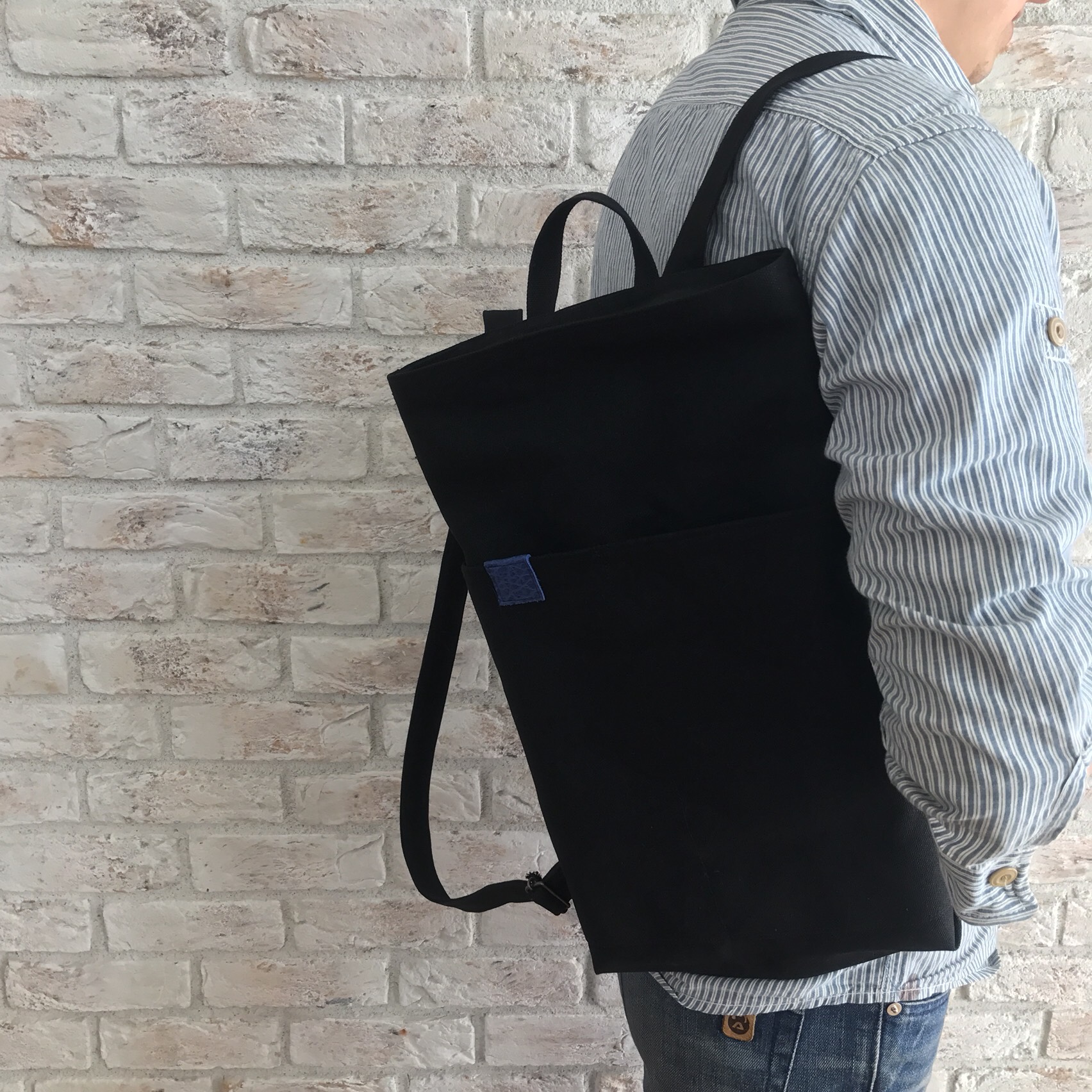 【受注制作】8号帆布のリュック ブラック×青レザー　メンズリュック　男女兼用（動画あり）サイズS