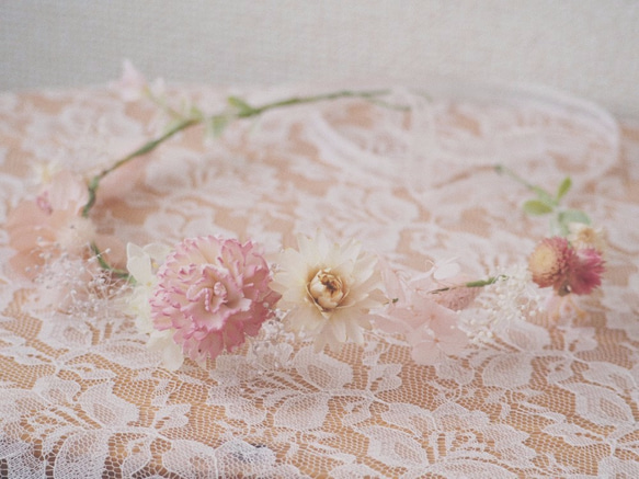 ふんわりピンクのドライフラワー花冠【大人用】 3枚目の画像