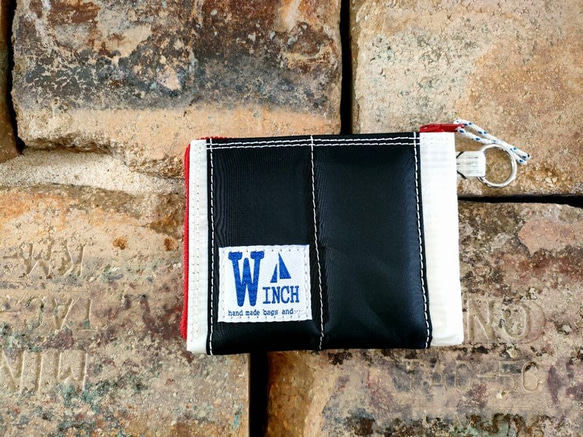 沈まない財布【W-450】セイルバッグ　ヨット　ハンドメイドバッグ　浮く財布　財布 1枚目の画像