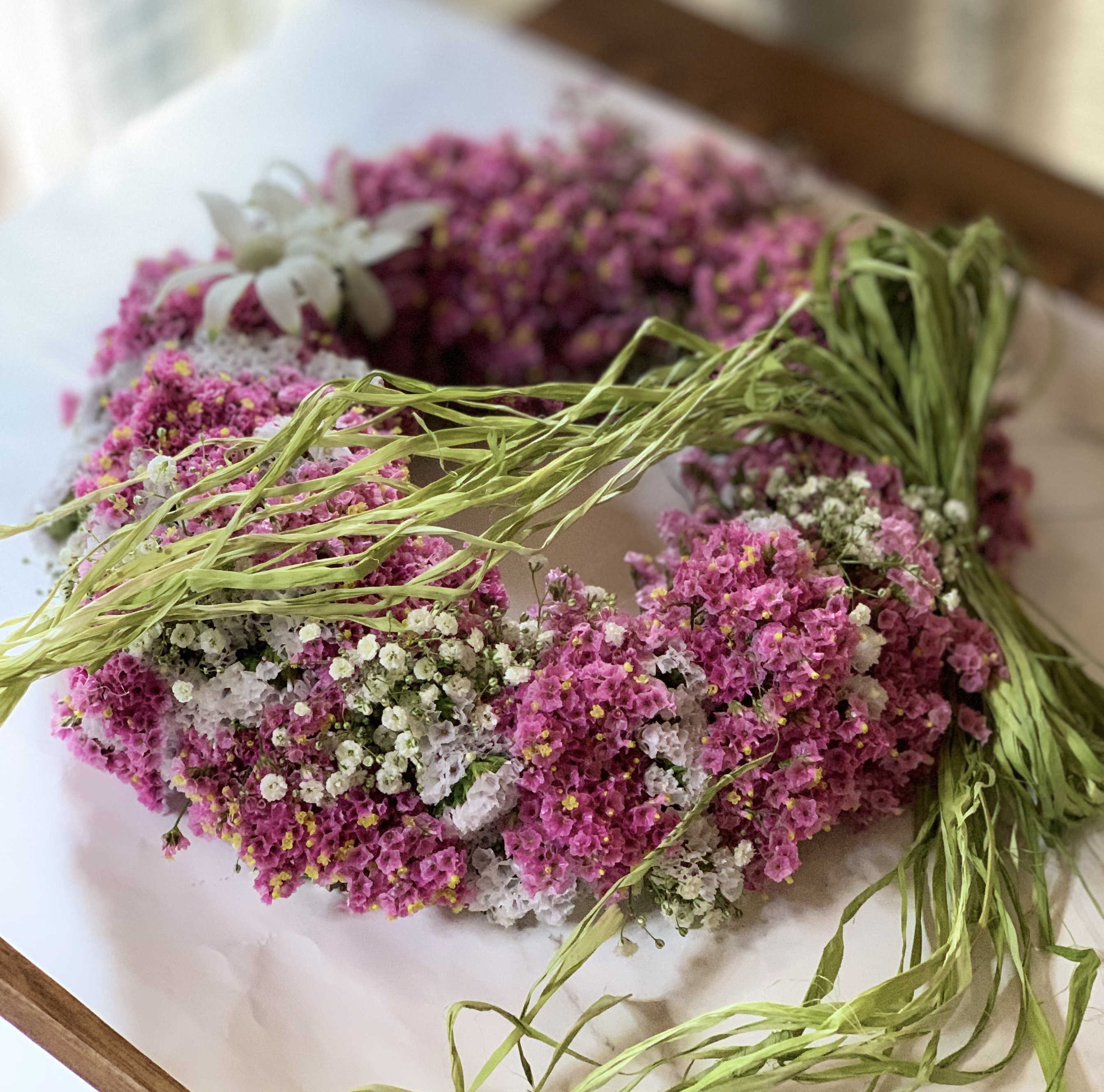もこもこスターチスのリース。生花。