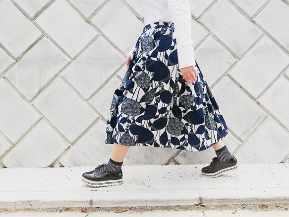 meme型染め　藍染スカート・ホロホロ鳥 