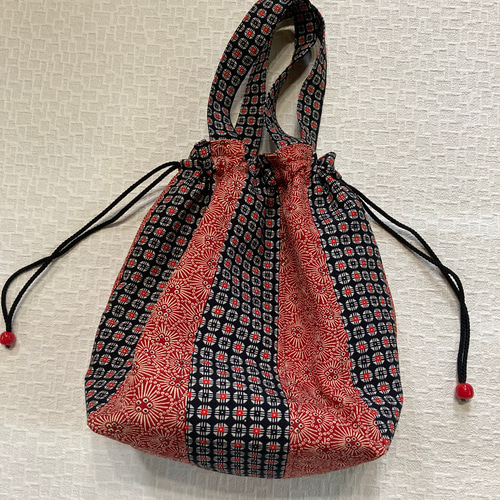 ハンドメイド リメイクトート 巾着タイプ ビンテージ缶バッジ