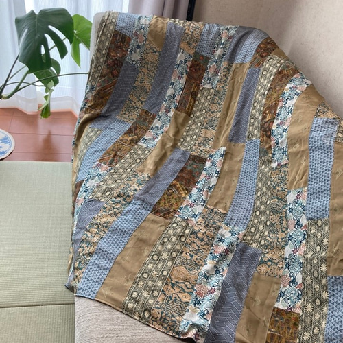 着物リメイク、キルトパッチワークマット 玄関マット・キッチンマット・フリーマット・着物リメイク・パッチ