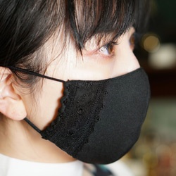 【セール】エレガントなレース付き布マスク／ブラック 2枚目の画像