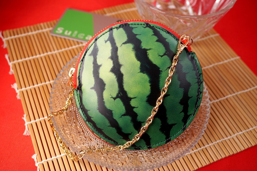 「スイカ」が入るスイカ／牛革製コイン＆パスケース