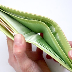 クラウンメロンな2つ折りがま口財布(牛革製） 3枚目の画像