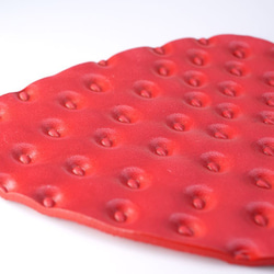 いちごなコースター2枚セット（牛革製） 2枚目の画像