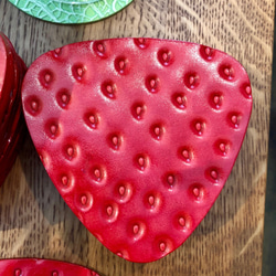 いちごなコースター2枚セット（牛革製） 5枚目の画像