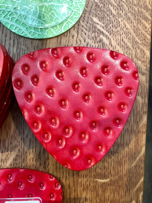 いちごなコースター2枚セット（牛革製） 5枚目の画像