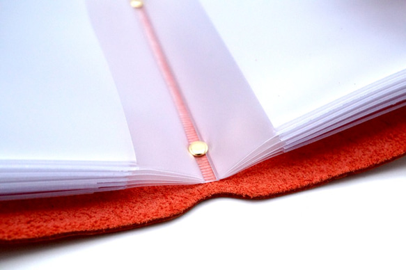 いちごなカードホルダー（牛革製） 4枚目の画像