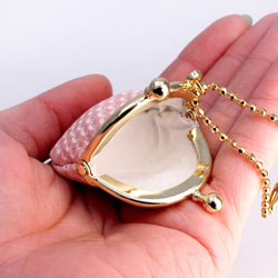 白いちごな豆がま口小銭入れ（牛革製） 3枚目の画像