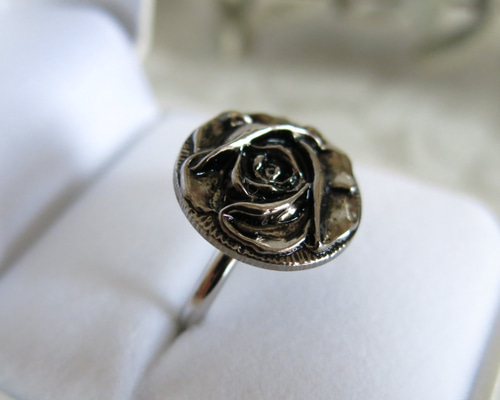 リング　アンティークボタン★3 18mm】シックなアンティークローズヴィンテージボタン ボタンリング