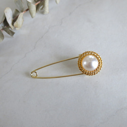真珠のような美しさ　一粒パールストールピン　かぶとピン　パールブローチ　ヴィンテージボタン 3枚目の画像