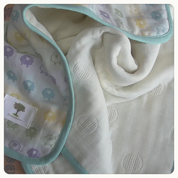 羊と雲のふわふわ8重ガーゼケット＊ブランケット 雑貨・その他