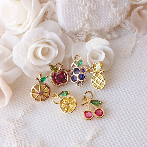 高品質☆キュービックジルコニア☆﻿K18GP☆小さな小さなフルーツ