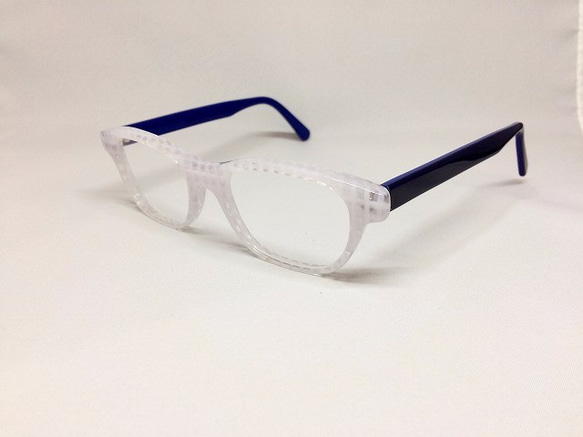 ホワイトブロックカラーの個性派メガネ（メガネフレーム） 1枚目の画像