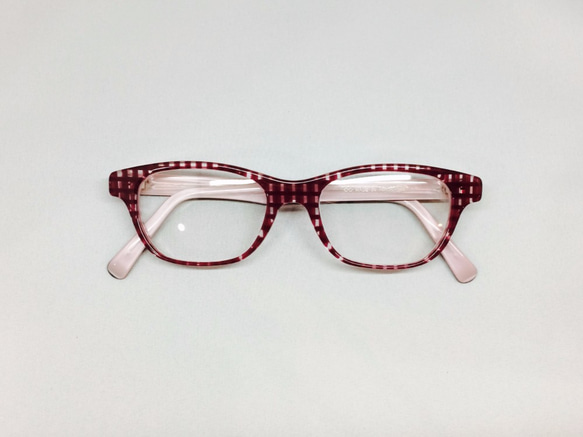 バーガンディブロックパターンのかわいいメガネ（メガネフレーム） 2枚目の画像