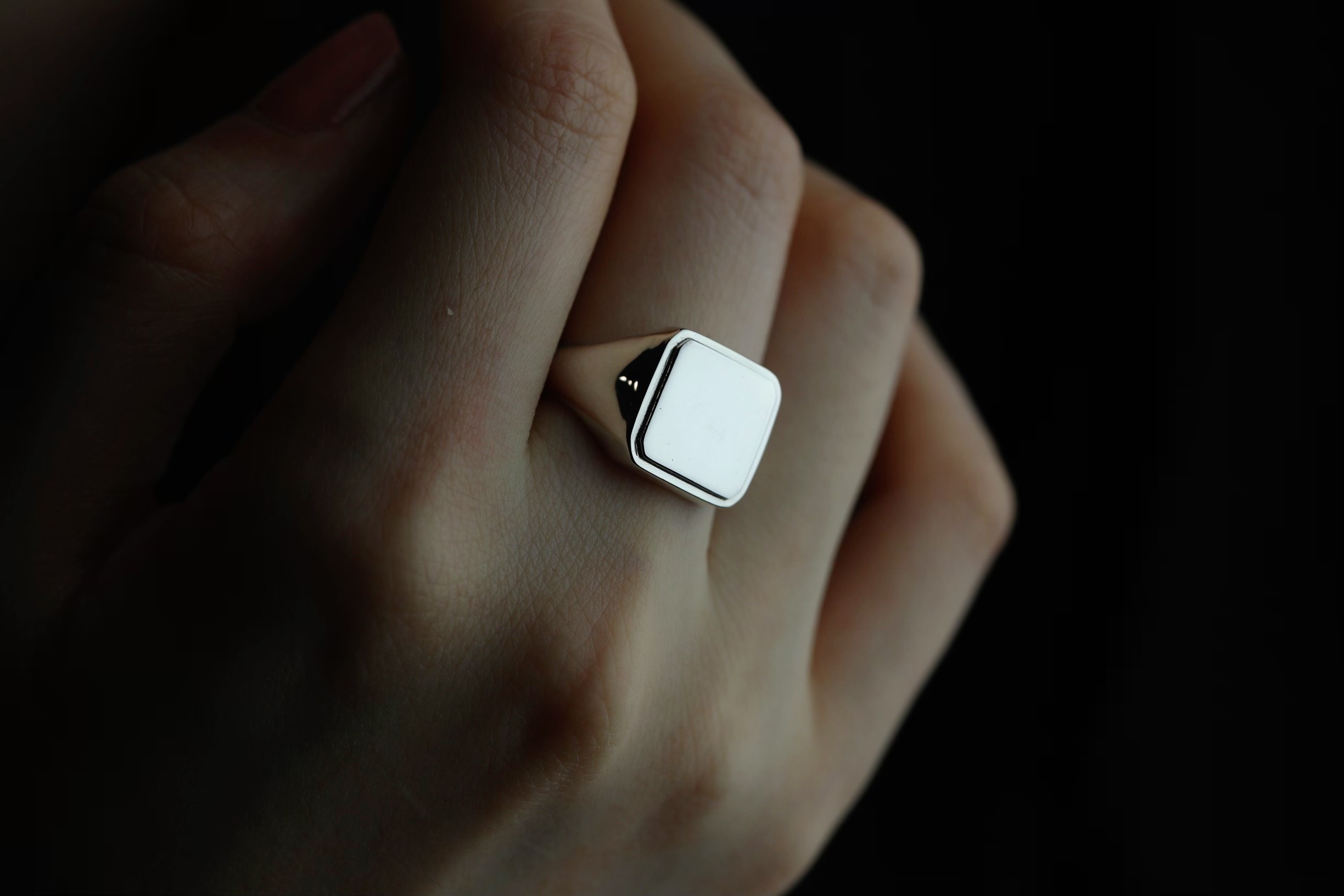 シグネットリング〈silver925〉step signet ring “Wide”ピンキー〜25