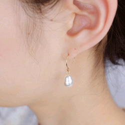 &lt;88&gt;水滴式Swaro珍珠14kgf耳環或耳環 第2張的照片