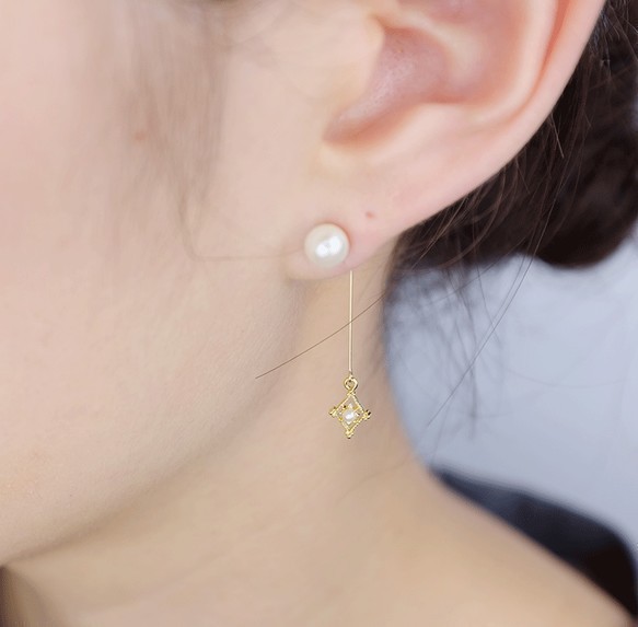 14kgf耳環or夾式耳環・耳環鑽石造型◇金屬線耳扣的珍珠耳環 第2張的照片