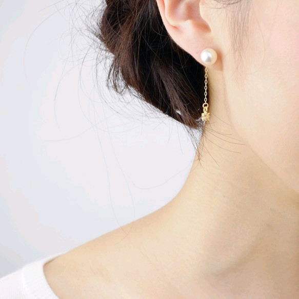 搖曳方晶鋯石與珍珠的耳環 第2張的照片