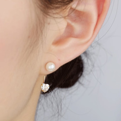14kgf 耳環或耳環 ◇珍珠與懸垂心型水晶背扣 &lt;6&gt; 第1張的照片