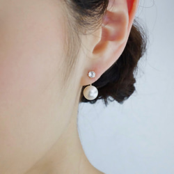 14kgf耳環或耳環◇立方氧化鋯和貝殼珍珠捕捉&lt;106&gt; 第1張的照片